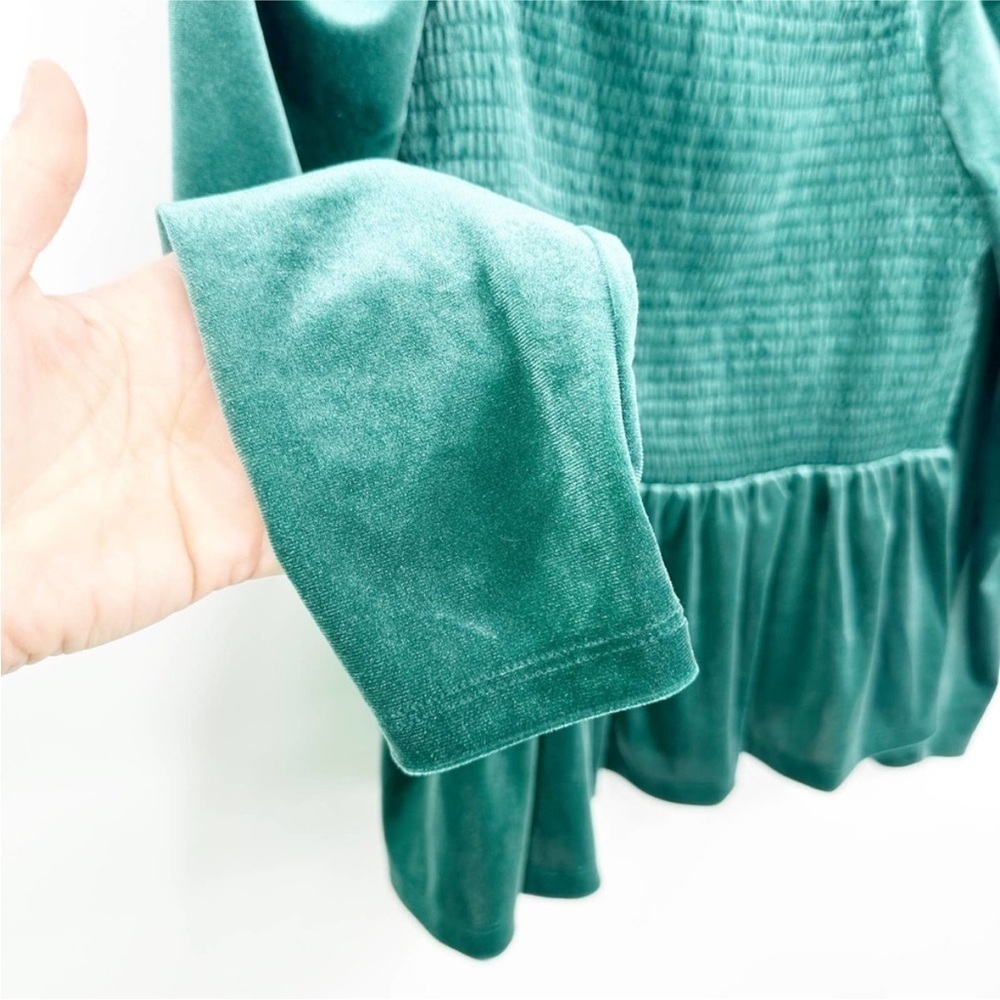 GAP Velvet Ruched Top - Picture 5 of 10